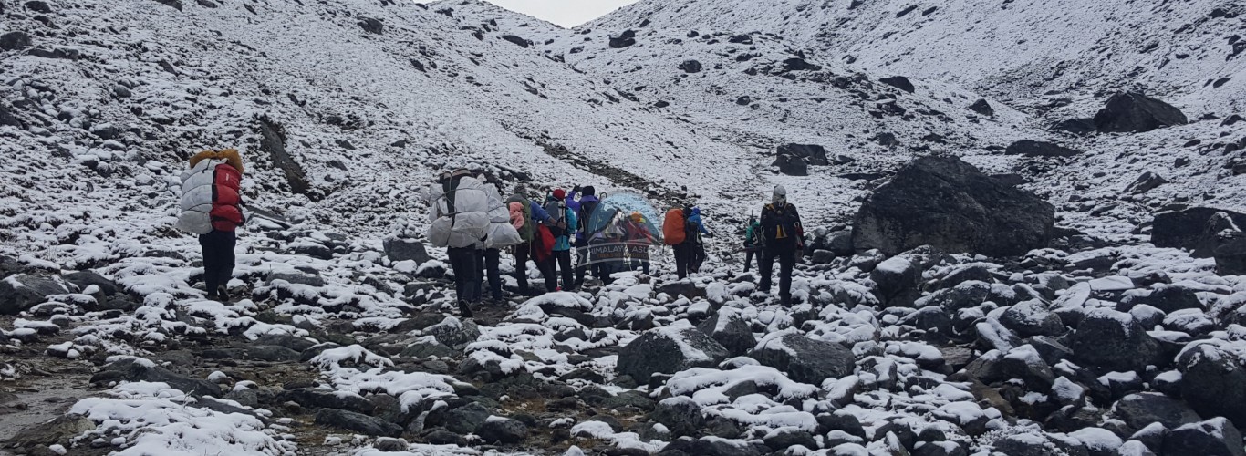 Everest - Gokyo Valley Trekking 