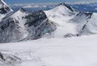 Mount Lhakpa Rii  Expedition 